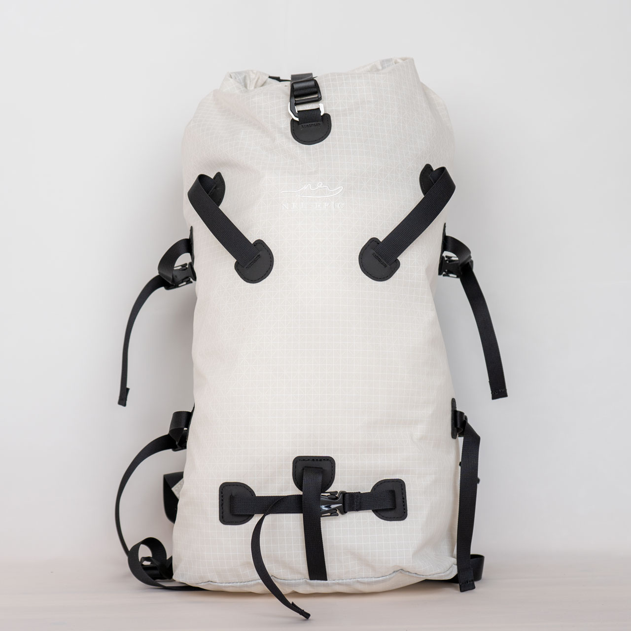 新品 専用バック（黒色）付き　フライフィッシング フライロッド リール